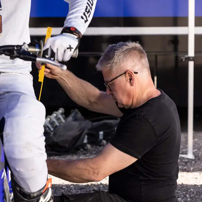 Jocke Hansson Fjädringstekniker Öhlins Servicepartner